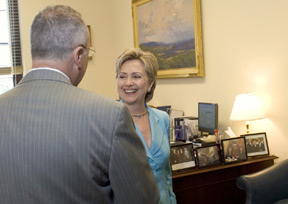 Skorton meets Sen. Hillary Clinton
