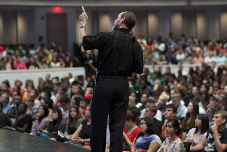 Matthew Evangelista lectures to students