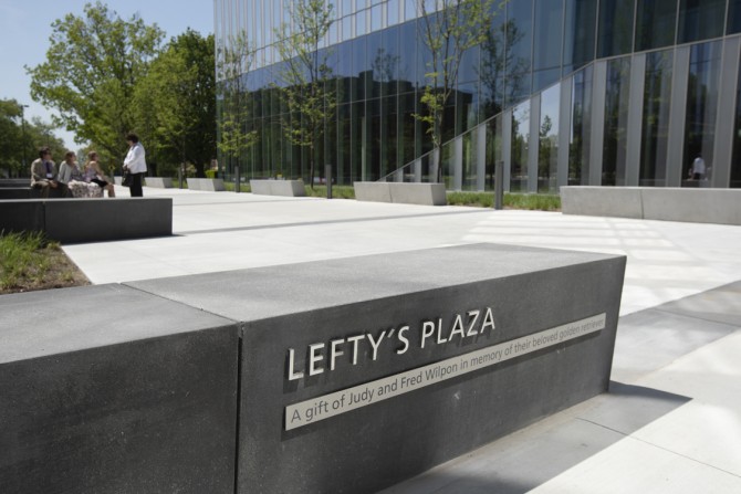 Lefty's place