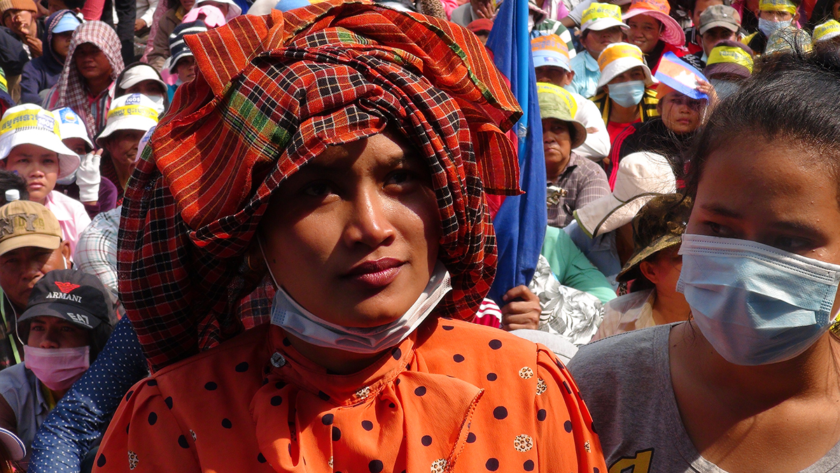 Cambodian women in head scarf