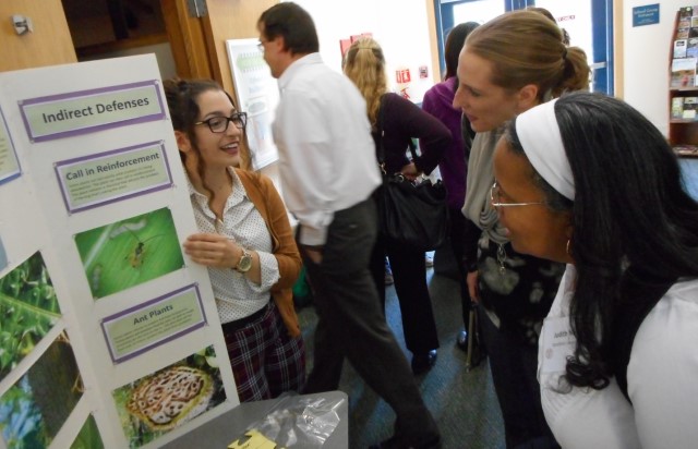 Judith Ned and Erin Matoon '16 discuss plant defenses