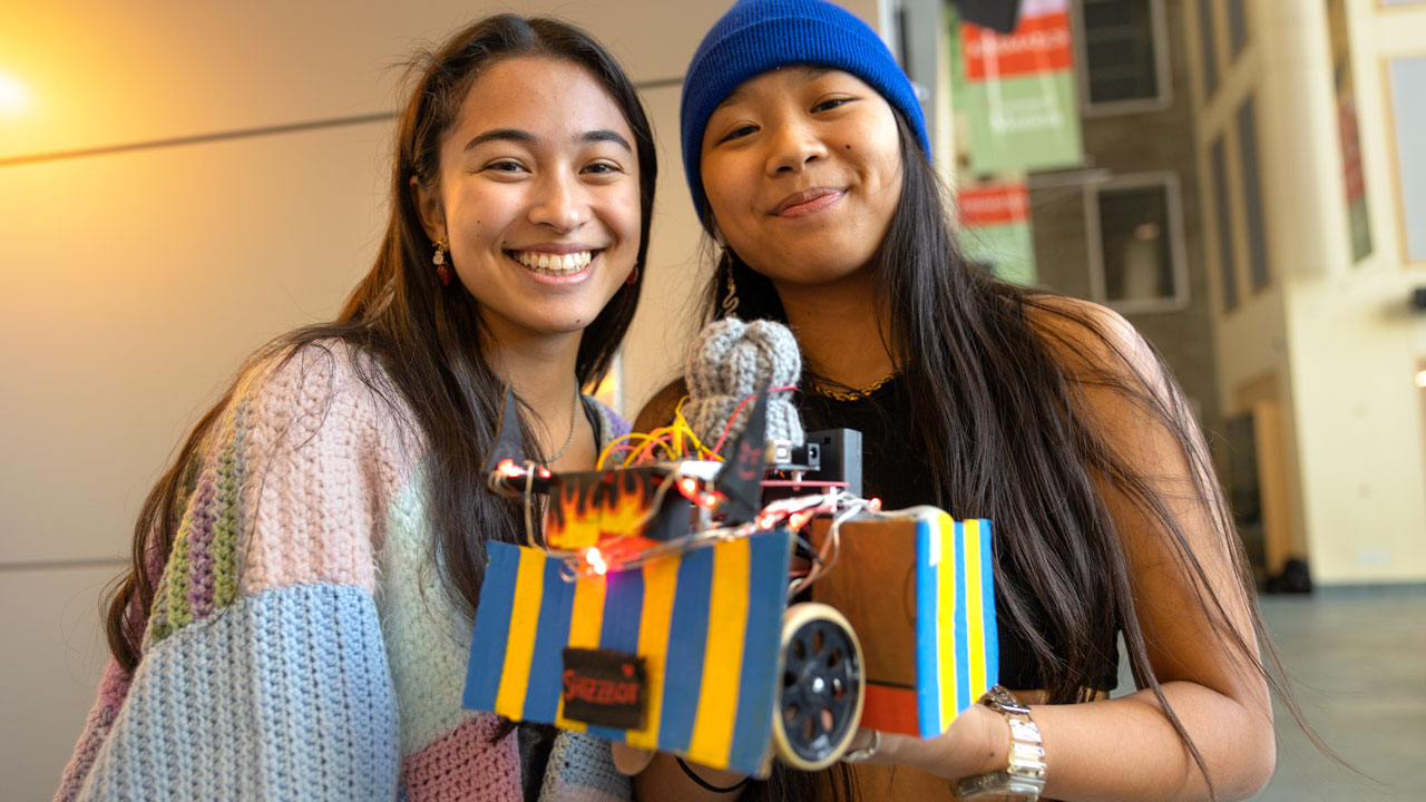 1209_robots1_0.jpg