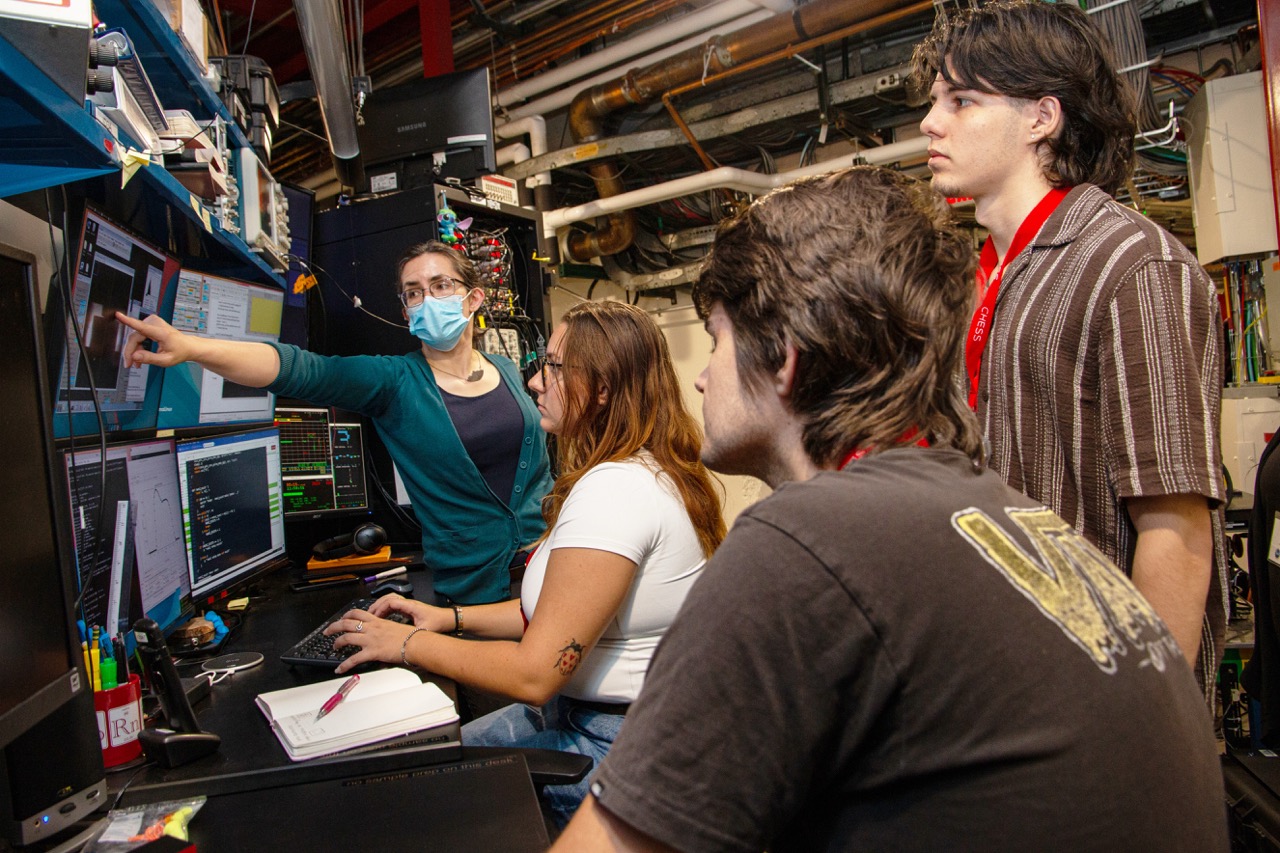 High-energy x-ray workshop trains next generation of synchrotron researchers