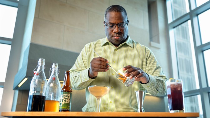 Douglass Miller, senior lecturer in the SC Johnson College of Business, mixes up nonalcoholic cocktails.