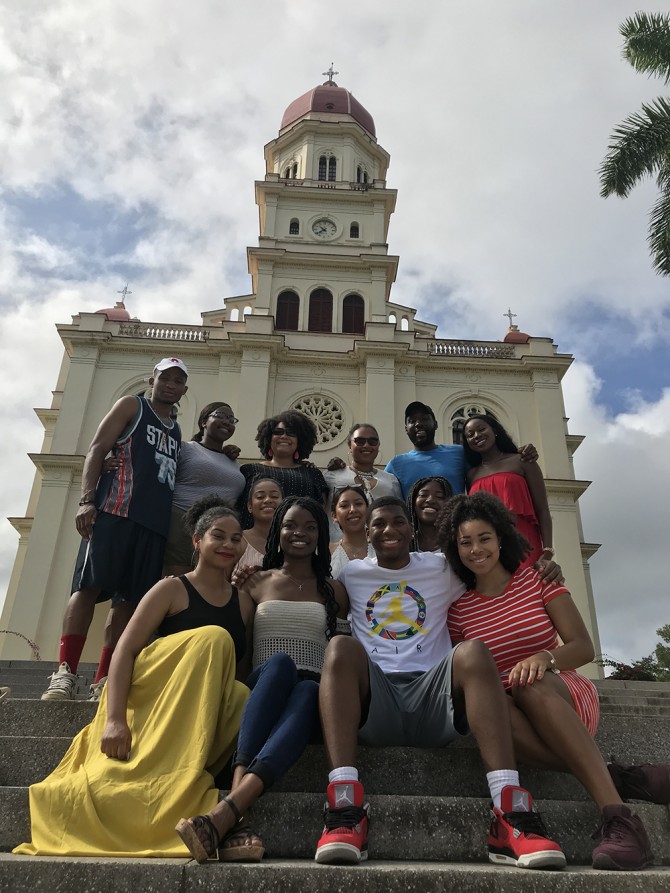 Cuba group photo