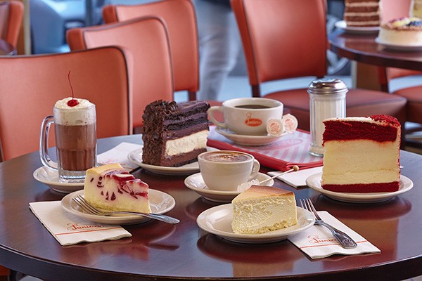 I Tried Every Cheesecake From Junior's And These 8 Were The Best
