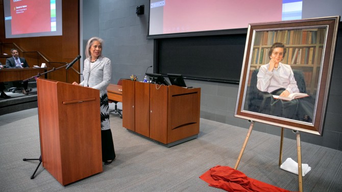 Leslie Richards-Yellen presents portrait of Elizabeth Storey Landis