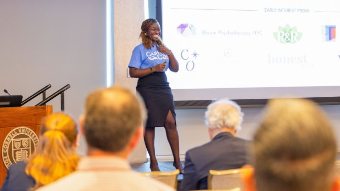 Richlove Nkansah ’26 shared the business pitch for CultureCare, a company she co-founded with Harmony Prado ’24, during eLab Demo Day April 11.