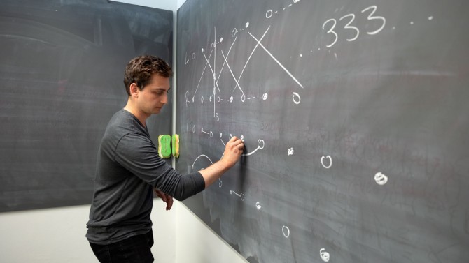 Jugglers use a numerical notation system called “siteswap” to describe patterns that can be visualized through ladder diagrams like this one. Earlier this year, doctoral student Jonah Botvinick-Greenhouse led a “Math of Juggling” workshop that introduced the concepts to secondary students.