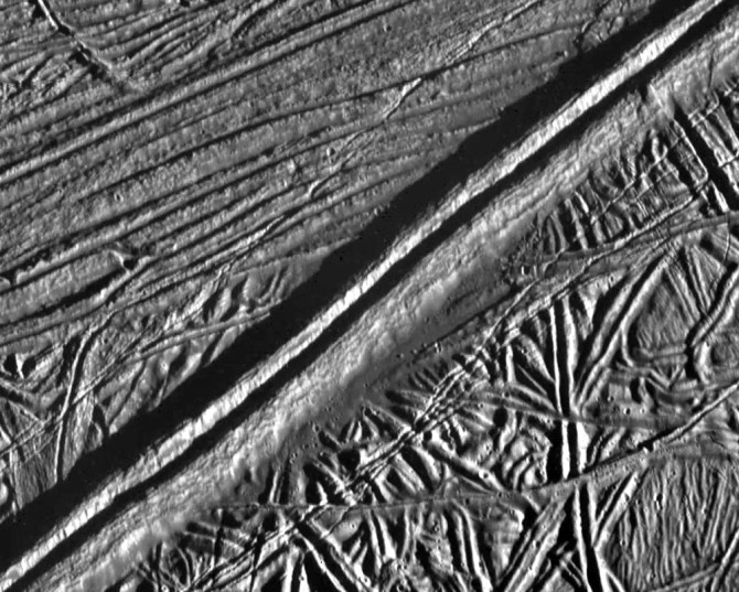 This view of the icy surface of Jupiter's moon, Europa