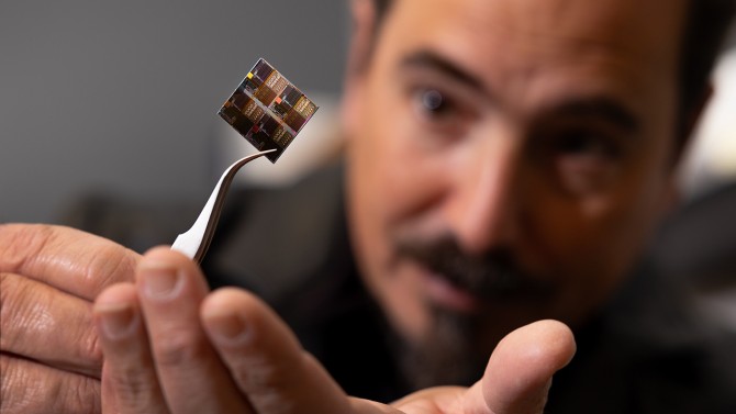 Itai Cohen, professor of physics, in his lab in the Physical Sciences Building.