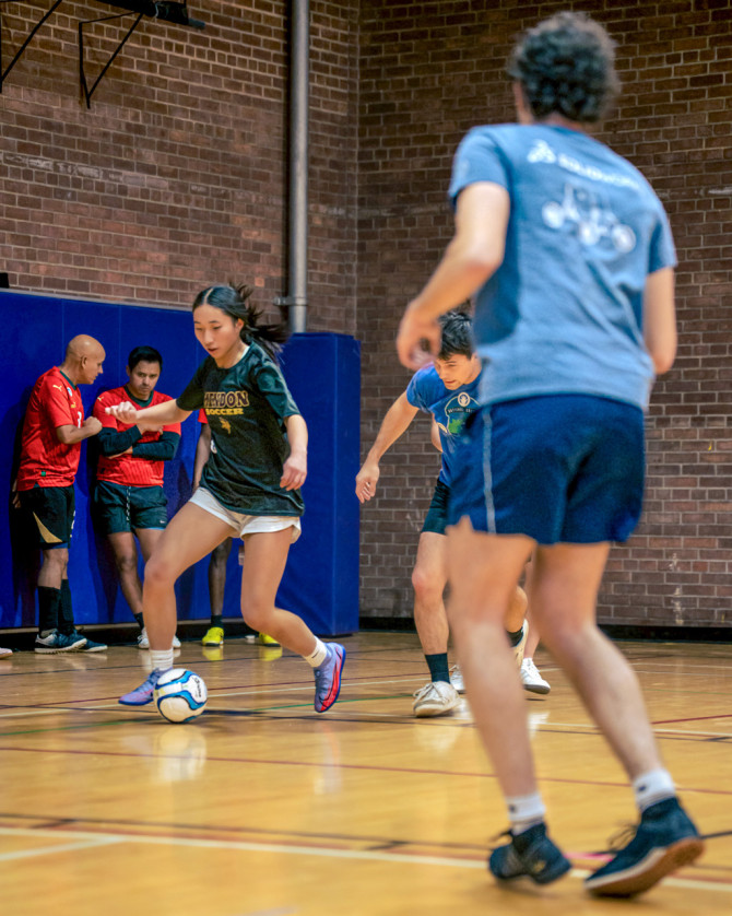 Claire Baek ’29, a biological engineering major in the College of Agriculture and Life Sciences, played in the Lurie Cup with former teammates from her high school in Pittsford, New York.