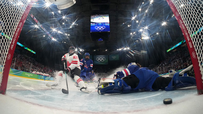Kristin O'Neill ’20 scores for Canada in the second period of the gold medal game against the United States.