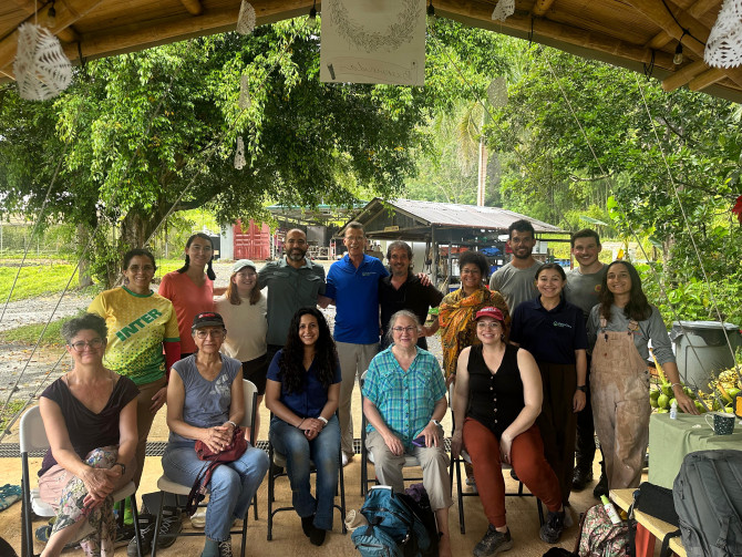 16 person group photo