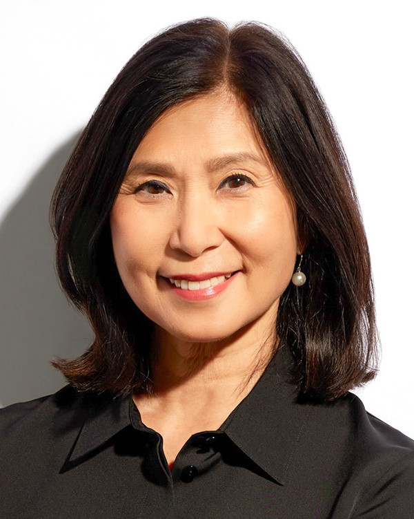 Angela Hwang