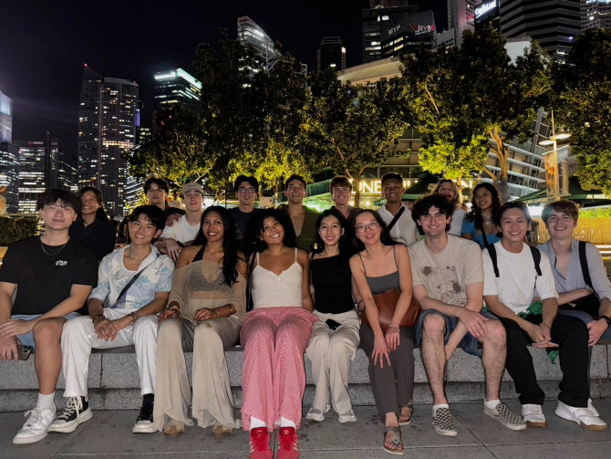 Kevin Chang and his study abroad friend group in Singapore.