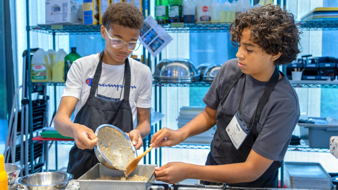 Food, Fitness & Futures in the Discovery Kitchen exposed students to the exciting career of a Registered Dietitian, getting hands-on practice with food safety skills and recipe prep.