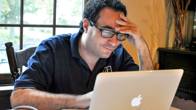 David Kornreich, Ph.D. ’01, who taught physics and astronomy in the College of Arts and Sciences, died Aug. 30 in a plane crash near Ithaca. He was 52.