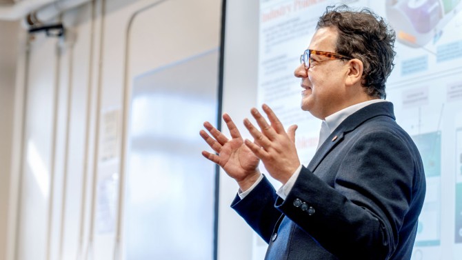 Juan Hinestroza, the Rebecca Q. Morgan ’60 Professor of Fiber Science and Apparel Design in the College of Human Ecology, has embraced the use of AI in his courses.