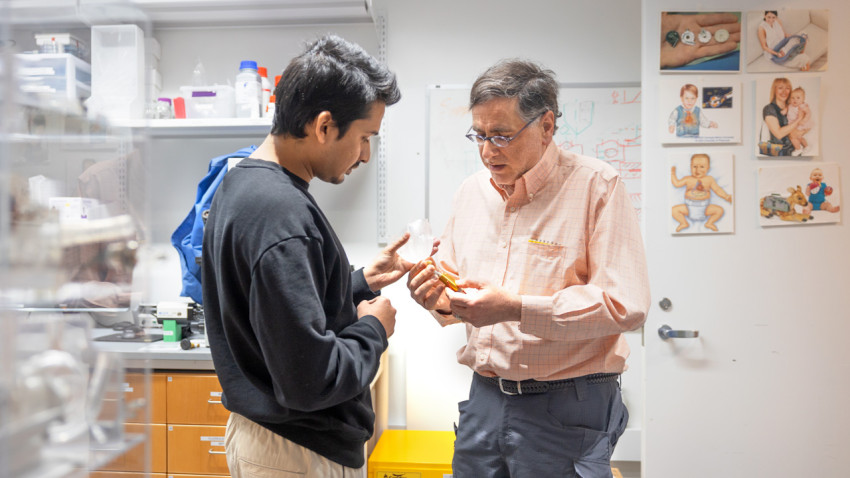 James Antaki works on the PediaFlow device with Rugveda Thanneeru, from the University of Pittsburgh, in his Weill Hall Lab.