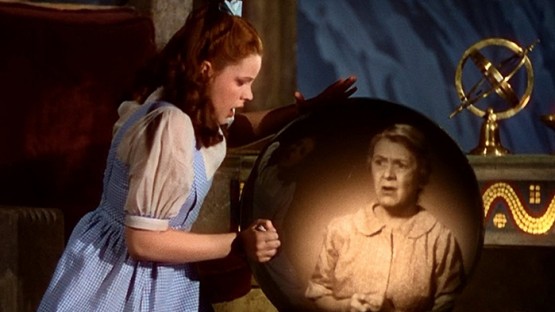 Wicked Witch’s iconic gazing ball visits Cornell Library | Cornell