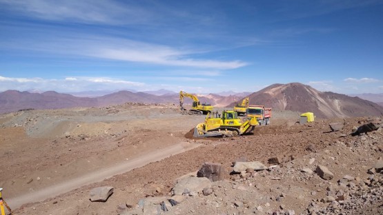 En Chile se coloca la primera piedra de un telescopio impulsado por alumbre