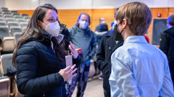 Natalie Wolchover and student