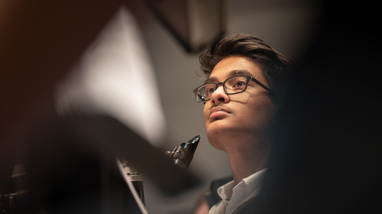 Members of Cornell Wind Symphony rehearse with Film composer Michael Abels in Bailey Hall.