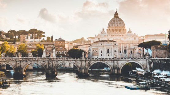 Three juniors awarded Caplan Travel Fellowships - Vimarsana News