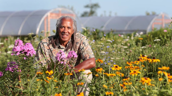 Activist explores George Washington Carver's work - Vimarsana News