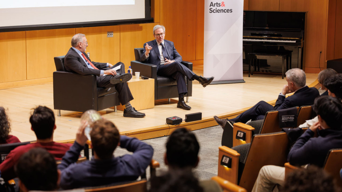 Seth Klarman ’79 (left) and Bret Stephens discuss the state of journalism and debate in the U.S. March 6 in Klarman Hall.
