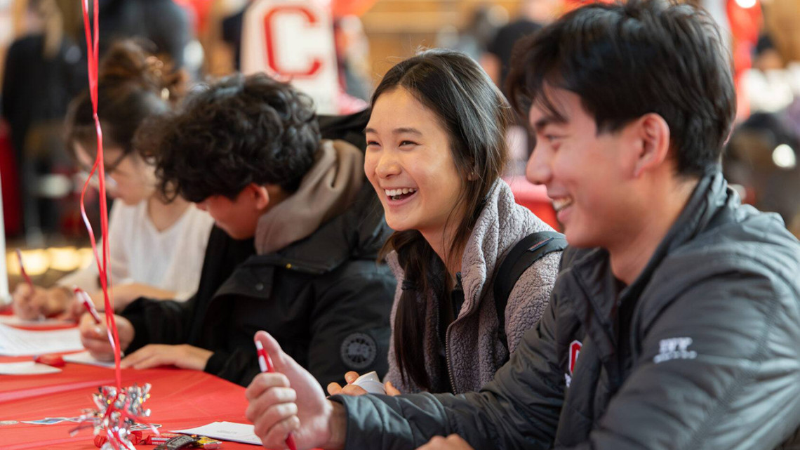 Students write thank you notes to donors on Giving Day 2026.