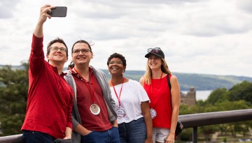 Reunion 2024 attendees take a selfie