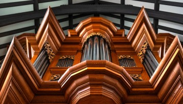 Pipe organ in Anabel Taylor Hall.